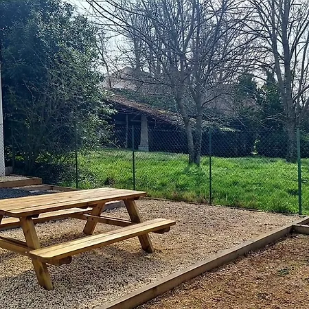 Avec Exterieur Et Terrain De Petanque *