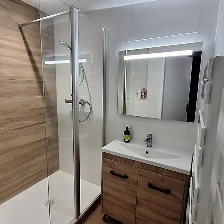 Apartman Avec Exterieur Et Terrain De Petanque